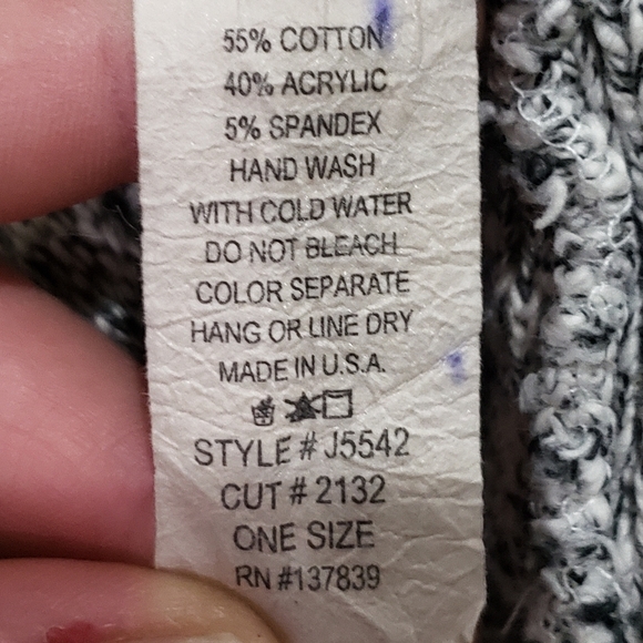 Set of 2 crop tops size medium - Picture 3 of 9